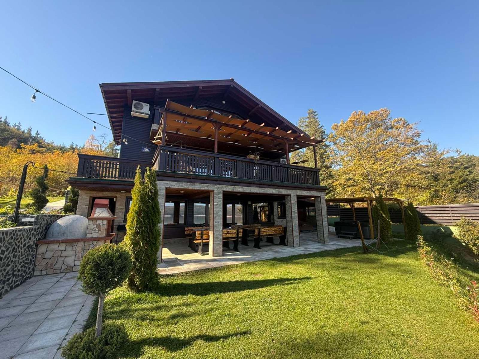 Villa Iskar Lake Residence By Bookvillabg Shtarkelovo Gnezdo Экстерьер фото